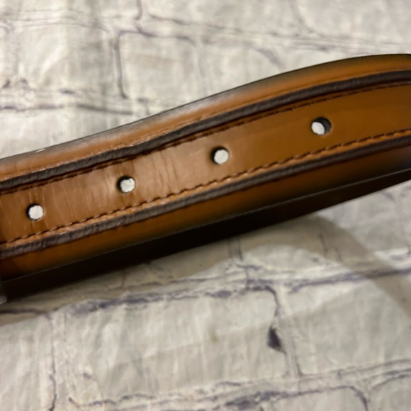 FLORSHEIM GENUINE LEATHER BROWN 3D DETAIL WITH SILVER TONE BUCKLE MENS BELT 38 - Picture 6 of 9